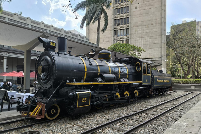 Medellín Through Time – City Sightseeing Tour | Subway, Metrocable, and Historic Center