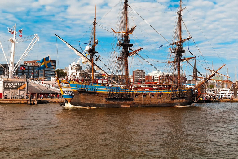 Gothenburg: Guided Walking Tour in Ukrainian