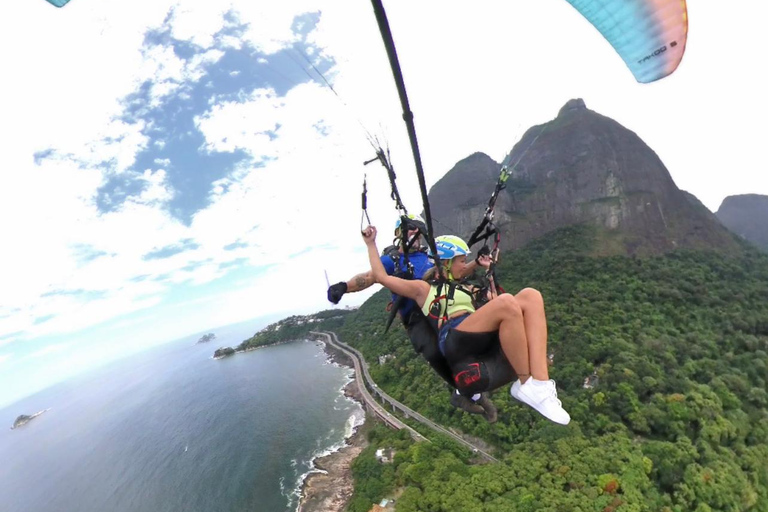 PARAGLIDING FLIGHT IN SÃO CONRADO - RIO DE JANEIRO