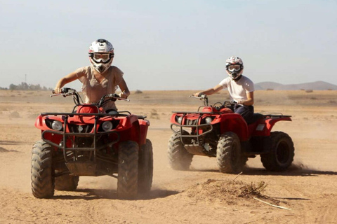 Agafay-Wüste: Quad-Bike, Mittagessen und BadeabenteuerTag in der Agafay-Wüste: Quadfahren, Mittagessen und Badespaß