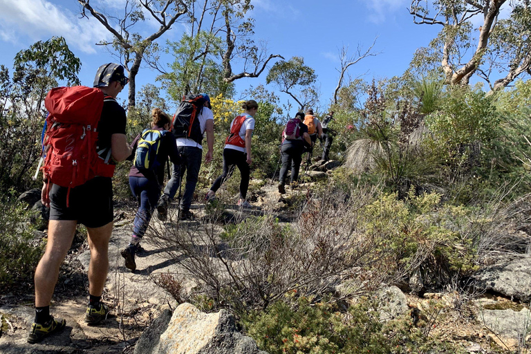 Perth: Caminhada de resistência nos Quatro Picos