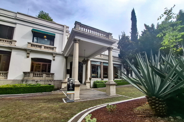 CDMX: Anthropology Museum, Chapultepec Castle and Train