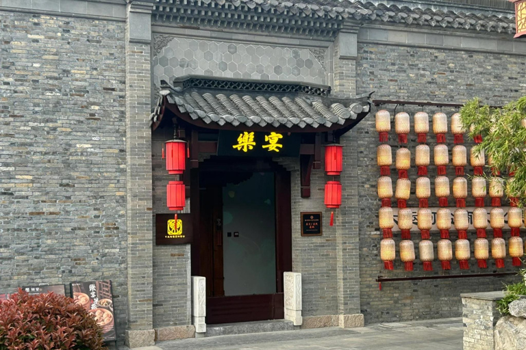 Yangzhou Nanhe Music Feast：Ancient Immersive Dining + Dance Ancient-Style Costume&Styling Experience (No Meals Included)