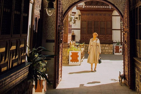 Tour privado de día completo por Yeda: de Al Balad a la CornicheExcursión privada de día completo a Yeda: de Al Balad a la Corniche