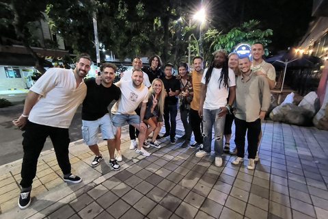 كانكون: ليلة واحدة في أسطح حصرية ونوادي المكسيككانكون: ليلة واحدة في أسطح ونوادي حصرية في المكسيك