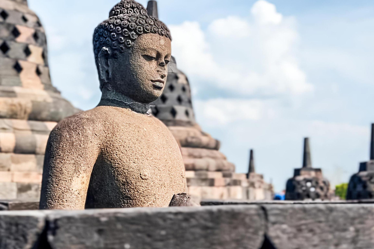 Yogyakarta: Hiking Nature Waterfall & Temples Tour Yogyakarta: Siluwok Waterfall & Temples Tour