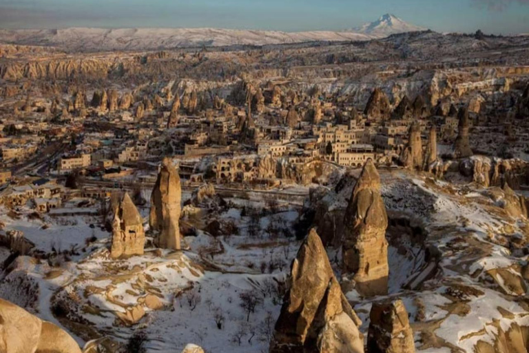 Cappadocia: Red Tour of Valleys, Zelve, and Avanos and Lunch Cappadocia Red Tour