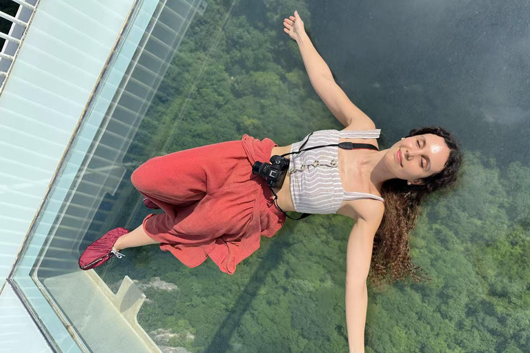 1-Day Private Tour to Tianmen Mountain & Glass Bridge
