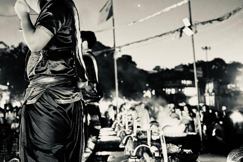 Private Sunset Boat Ride and Ganga Aarti with Reserved Seat