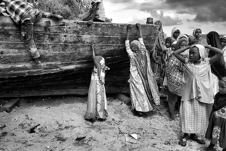 Zanzibar: A 1000 Hands Village Tour with Turtle or seaweed