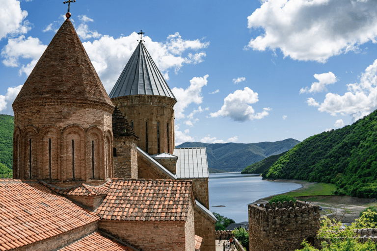 From Tbilisi: Gudauri Ski Resort, Zhinvali, Ananuri Day Trip Private Tour