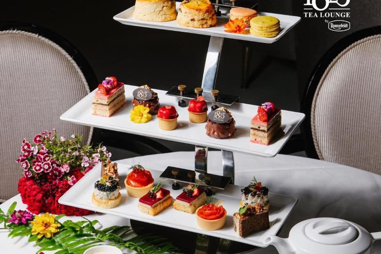 بانكوك: صالة شاي 1823 من رونفيلدت، باقات الطعام والشرابطقم شاي فاخر من جولد إندلجنس لشخصين