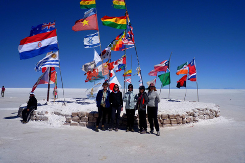 De Sucre: Descubra o Salar de Uyuni em uma aventura de dois dias