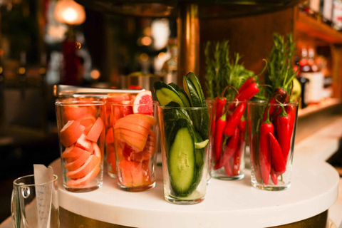 Eating Edinburgh: Old Town Food & Drinks Tour