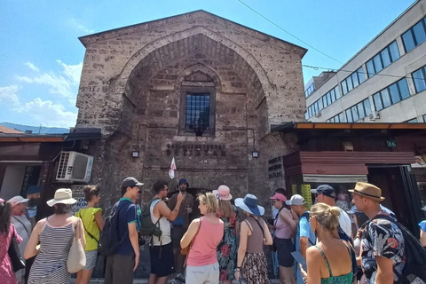 Vivi Sarajevo: Tour guidato a piedi con una guida locale