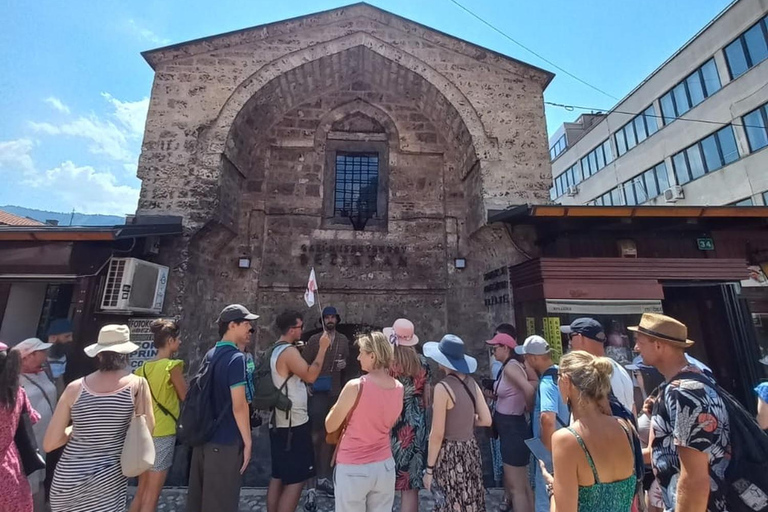 Vivi Sarajevo: Tour guidato a piedi con una guida locale