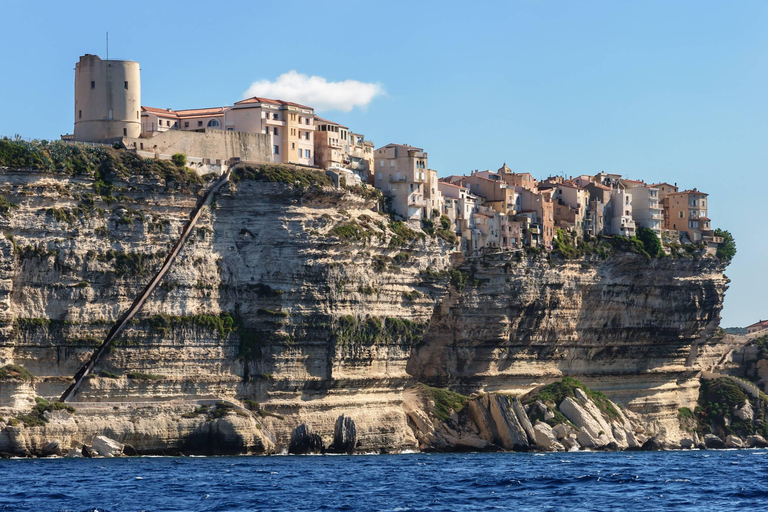 Porto-Vecchio: Cliffs of Bonifacio and Lavezzi Islands Tour Porto-Vecchio: Cliffs of Bonifacio and Lavezzi Islands Walk
