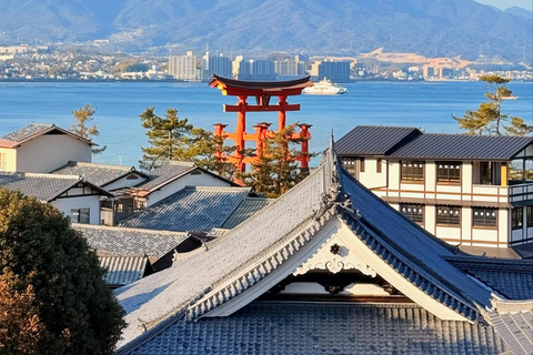 Hiroshima & Miyajima Island: Small Group Full-Day Sightseeing Tour