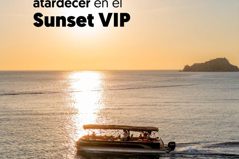 Santa Marta: Sunset Catamaran Cruise with DJ & Wine
