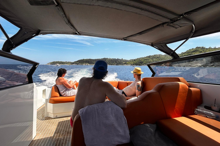 Corfu: Paxos Sea Caves & Antipaxos Private Yacht Cruise Oaseas - Compact Yacht, Up to 5 Guests