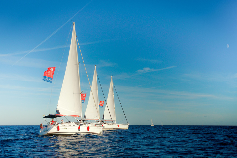 De Barcelona: Passeio de barco e bicicleta elétrica pelas vinícolas com degustaçõesDe carro para a vinícola com navegação para Barcelona