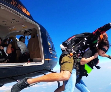 Sanya: Skydiving Experience with Helicopter or Aircraft