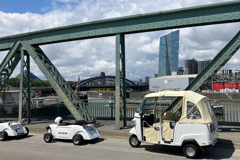 Frankfurt: Private Sightseeing Tour in Retro Ape Calessino