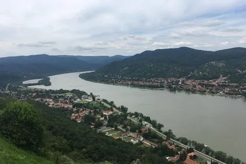 Excursión privada de un día a la legendaria curva del Danubio