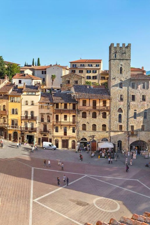 Arezzo Guided Walking Tour with Basilica of San Francesco