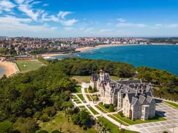 Exclusive Santander: Private tour of the peninsula and the Magdalena Palace.