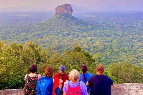 From Colombo: Dambulla, Sigiriya, and Jeep Safari Day Trip