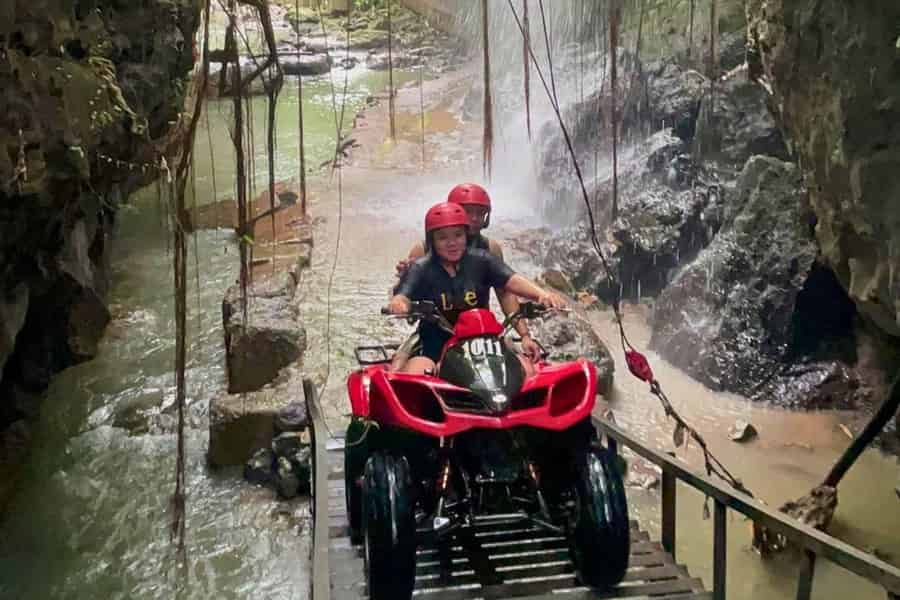 Ubud: Quad ATV Wasserfälle & Barong Höhlen. Foto: GetYourGuide
