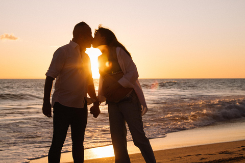 ALGARVE: Professional Photoshoot for Couples & Families Algarve: Private Photoshoot with a Professional Photographer