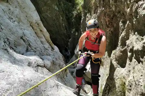 Von Bukarest aus: Canyoning in der Oratii-Schlucht