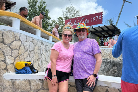 Negril Day Trip to Rick's Cafe & 7 Mile Beach from Falmouth