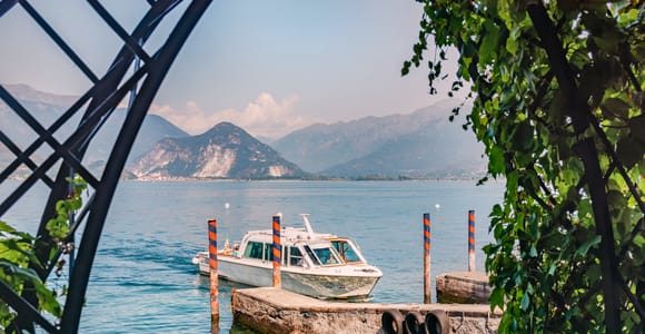 From Stresa: Isola Madre Return Boat Transfer