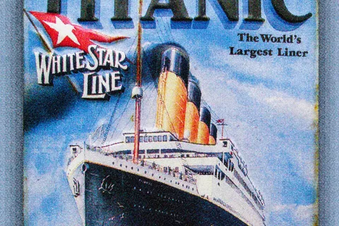Tour VIP "Skip-the Line" del Museo del Titanic e degustazione di whiskey
