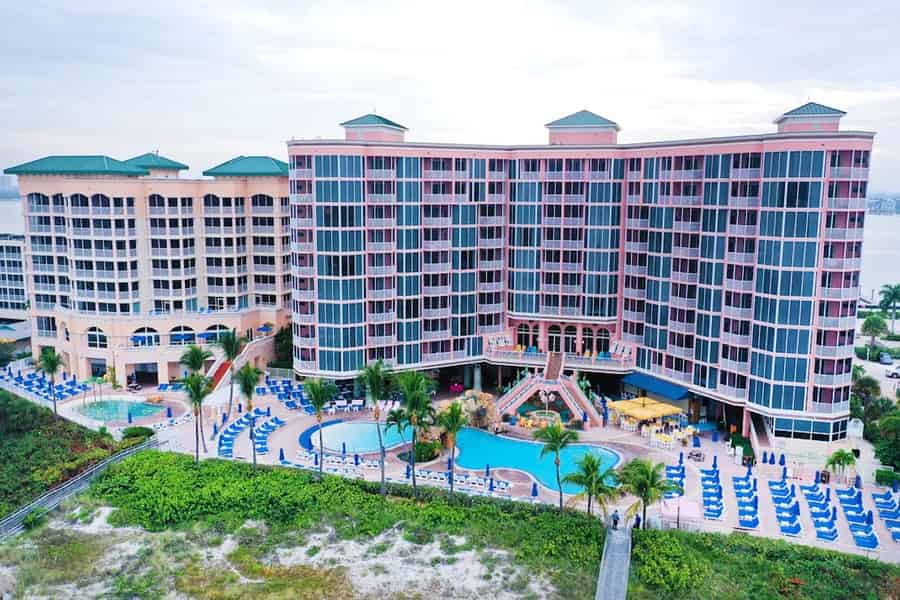 Fort Myers: Pool- & Strand-Tagespass im Pink Shell Beach Resort. Foto: GetYourGuide Fort Myers: Pool- & Strand-Tagespass im Pink Shell Beach Resort. Foto: GetYourGuide