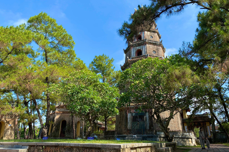 Da Nang: Hue City Tour med Hai Van Pass och Parfymfloden