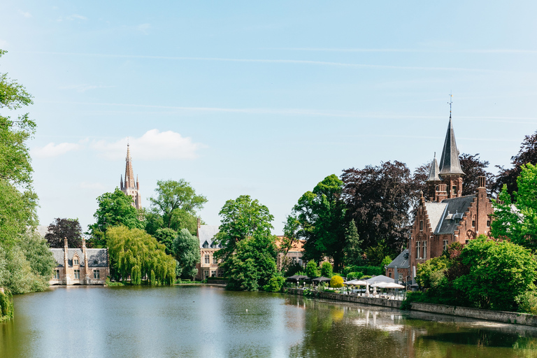 From Brussels: Ghent and Bruges Day-Tour Group Tour in Spanish/English/French