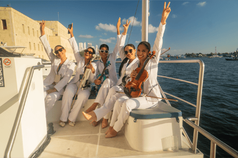 Cartagena: Sunset on Cartagena Bay aboard the Flamante Catamaran Cartagena: Sunset over Cartagena Bay aboard the Flamante Catamaran