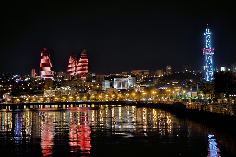 Baku: Night City Tour and Pub Crawl with Hotel Pickup