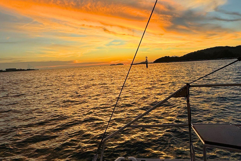 Kota Kinabalu: Catamaran Snorkel & Sailing Tour with Meal Catamaran Afternoon Session