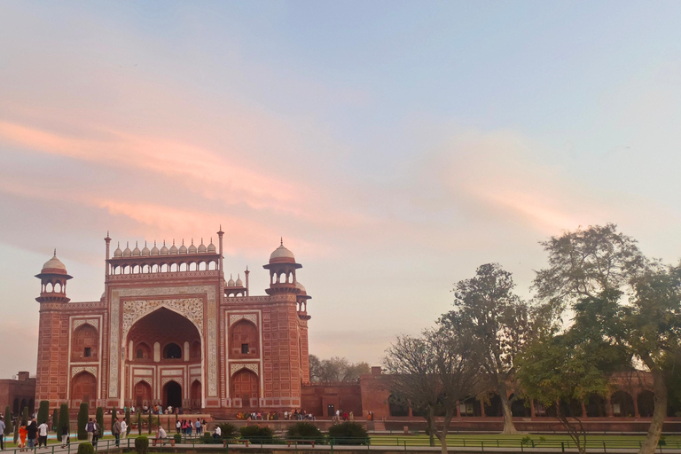 Agra: Taj Mahal, Agra Fort, and Jama Masjid Guided Tour This Options Includes Only Tour Guide,