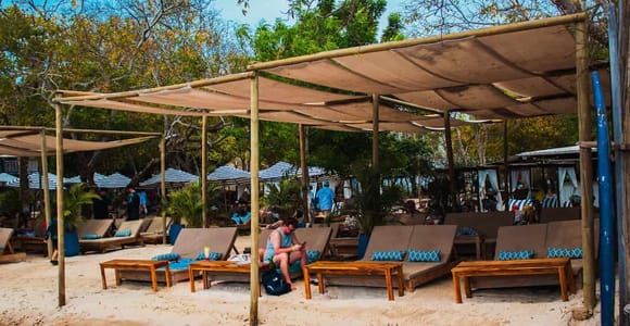 Cartagena: Beach Club Day Trip with Lunch & Kayak