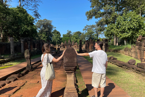 Tour di un giorno delle cascate di Beng Mealea Banteay Srei e Phnom KulenTour per piccoli gruppi