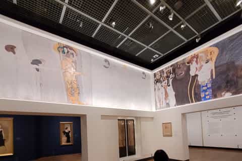 Amsterdam: Rijksmuseum Semiprivate Tour with Art Historian