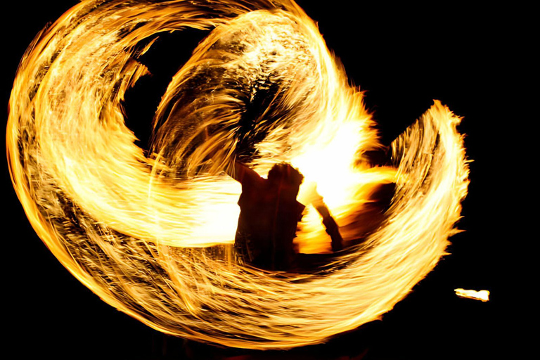 Marrakech: Giro nel deserto di Agafay in quad e cammello con cena spettacolo