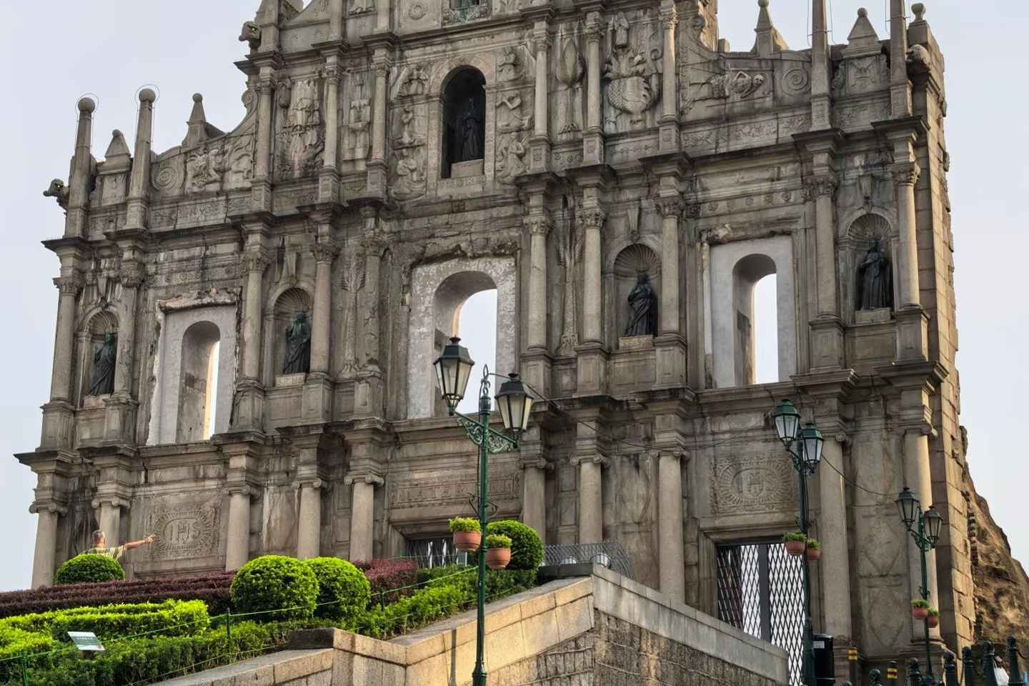 Macau Heritage Day Tour: Explore the Historic Old Town - Guide for other languages