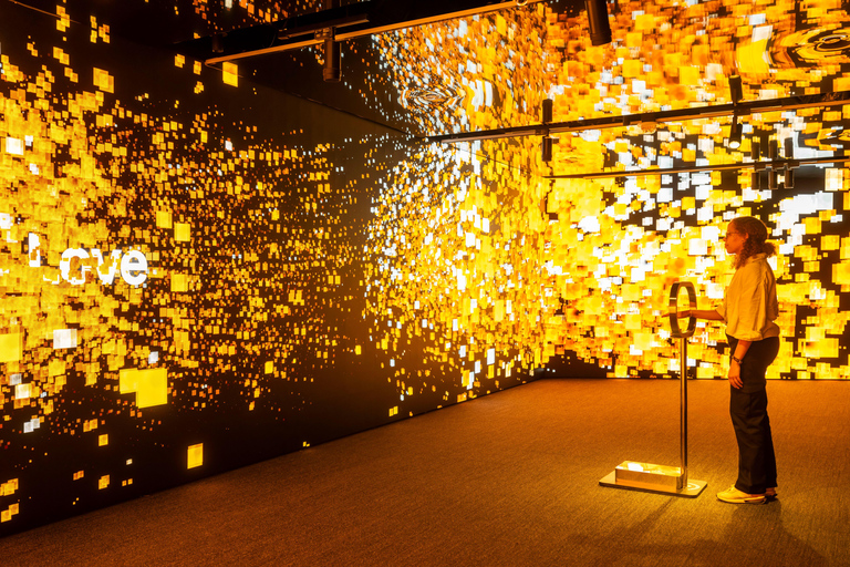 Miami: Freedom Tower National Museum Entry Ticket